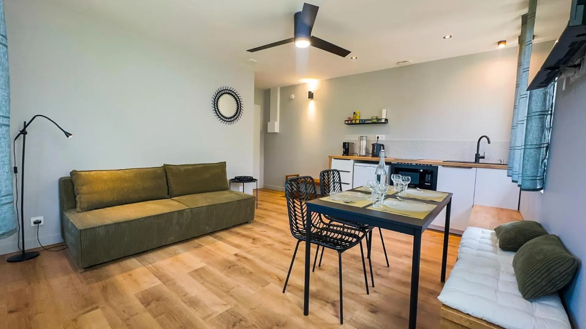 Serenity Suite Venissieux Apartment